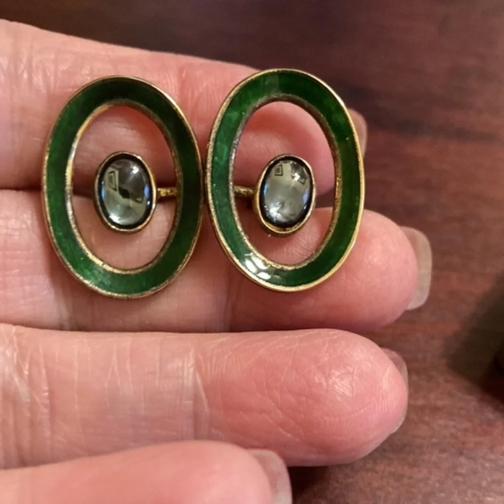 Vintage 1940s sterling T2 oval green enamel w/blue stone center cufflinks